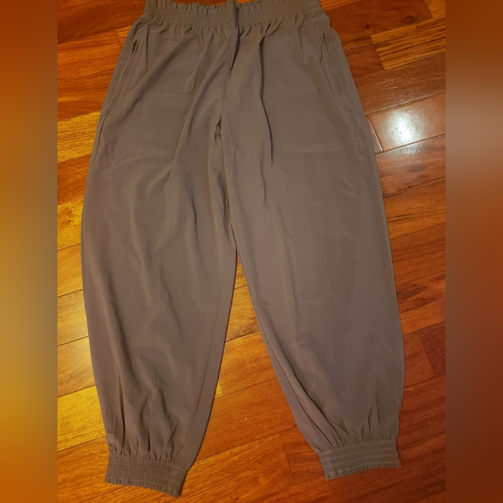 Womans Athleta Savannah Jogger Purple Lightweight Athletic Pants Size 14